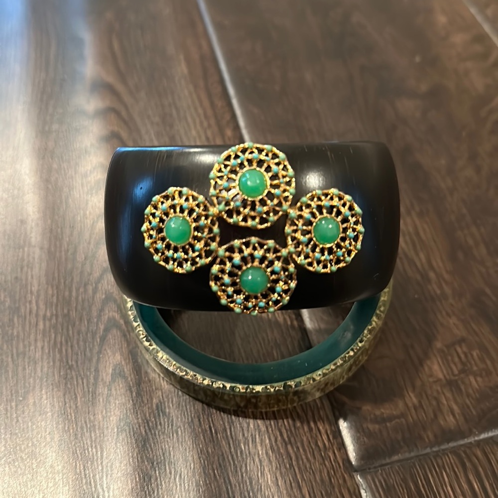 Stella and Dot Medallion Wooden Bracelet